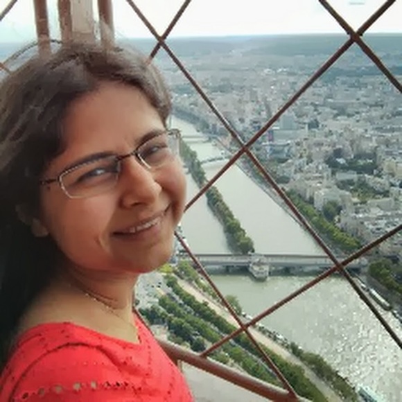 Meet your Posher, Divya - Picture 1 of 1